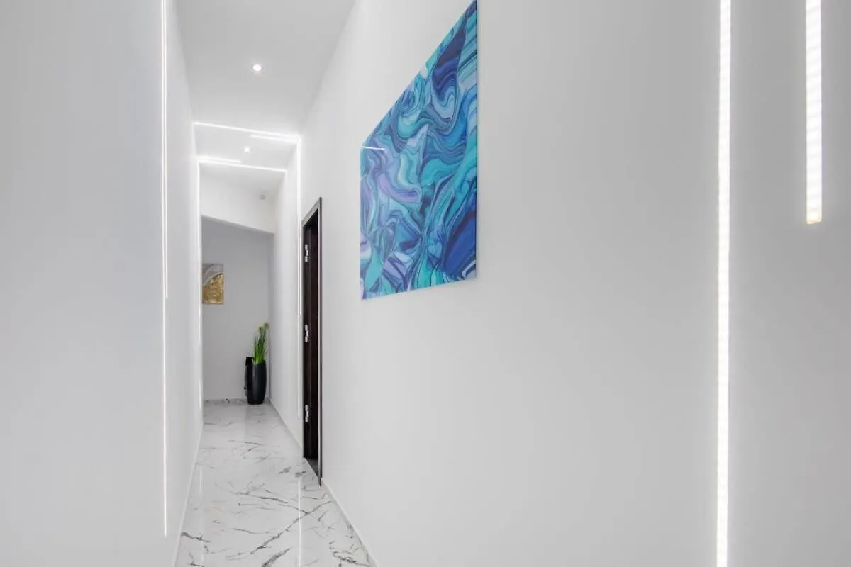 Top Central Location - Modern Luxury Budapest Appartement