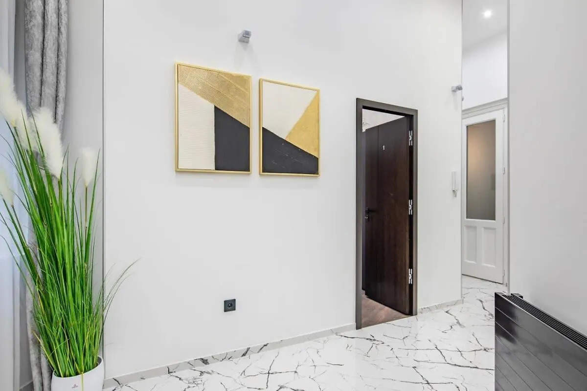 Top Central Location - Modern Luxury Budapest 0*,
